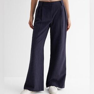 Express Pinstripe High-Waisted Wide Leg Pants Pleated Slacks Navy Blue White  12